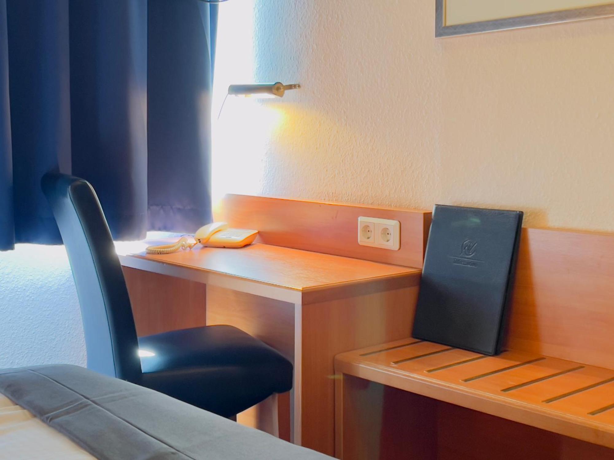 Hotel Elbbruecken 3*