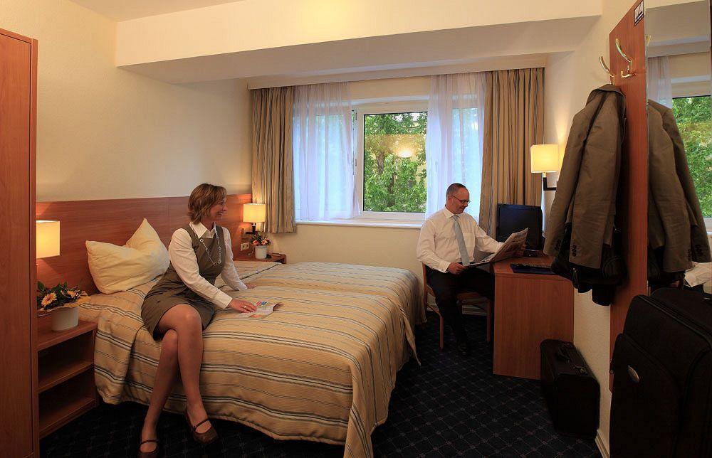 Hotel Elbbruecken Hamborg